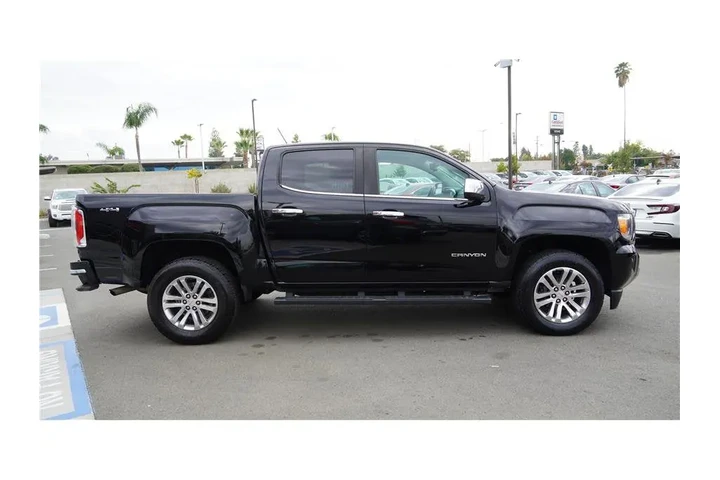 $22700 : 2017 Canyon 4WD SLT image 5