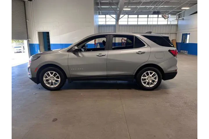 $18987 : Chevrolet Equinox 2024 LT 4d image 7