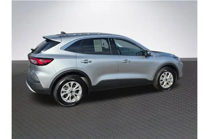 $21989 : Ford Escape 2023 AWD Active image 4