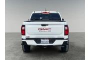 $35182 : GMC Canyon 2023 4x4 Elevatio thumbnail