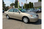 2004 Camry LE en Portland