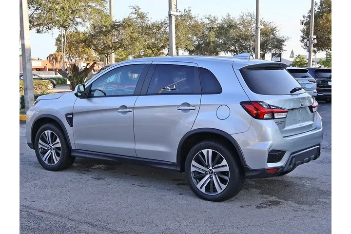 $12999 : Mitsubishi Outlander Sport 2 image 6