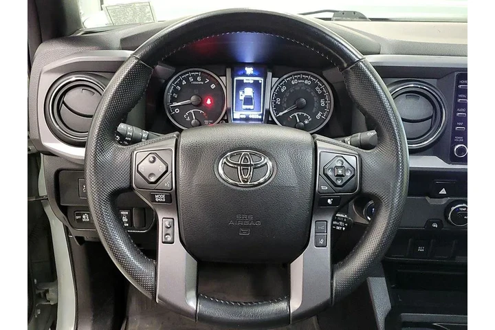 $31998 : Toyota Tacoma 2022 4x2 TRD S image 10