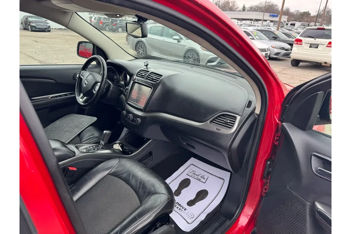 $6980 : 2017 Journey Crossroad Plus A image 9