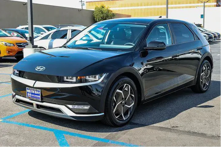 $24498 : Hyundai IONIQ 5 2023 SEL 4dr image 3