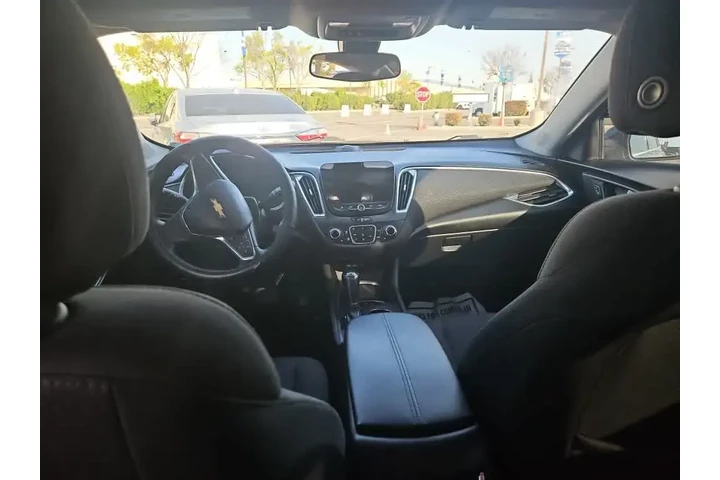 $15500 : Chevrolet Malibu 2020 LT 4dr image 10