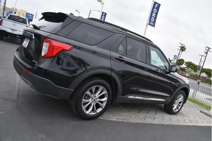 $30990 : Ford Explorer 2022 AWD XLT 4 image 2