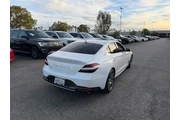 $28900 : Genesis G70 2022 2.0T 4dr Se thumbnail