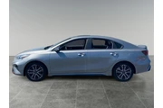 $23936 : Kia Forte 2023 GT-Line 4dr S thumbnail