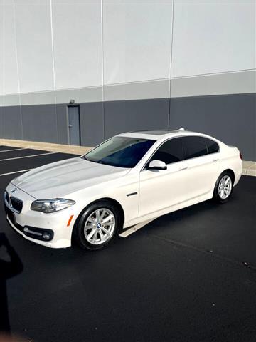 $10950 : 2015 BMW 5-Series 528i xDrive image 4