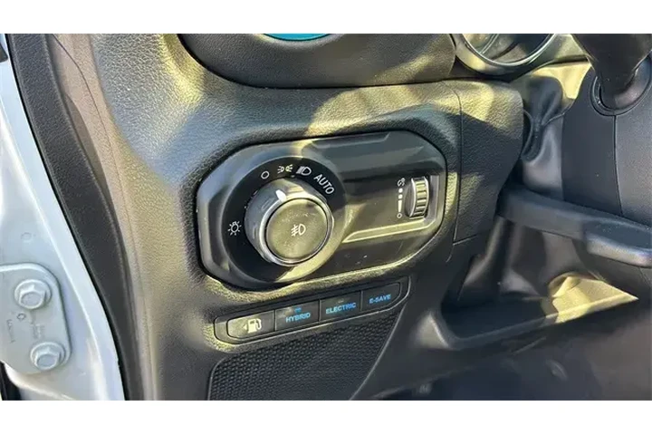 $29724 : Jeep Wrangler 2023 4x4 Sahar image 9