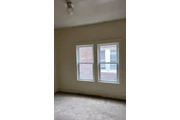 $900 : 2 Bedroom 1 Bath Apartment thumbnail
