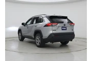 $29998 : Toyota RAV4 2022 AWD XLE 4dr thumbnail
