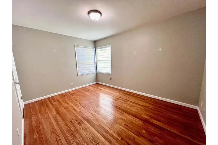 $900 : 2BED ROOM ..LAKEWOOD, CA image 4