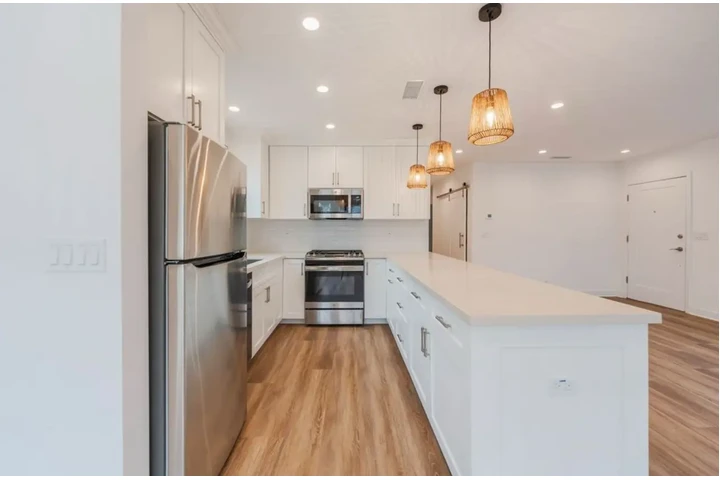 $2560 : Hardwood Floor image 2