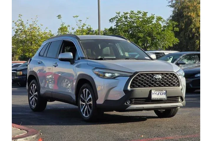 $24900 : Toyota Corolla Cross 2023 XL image 4