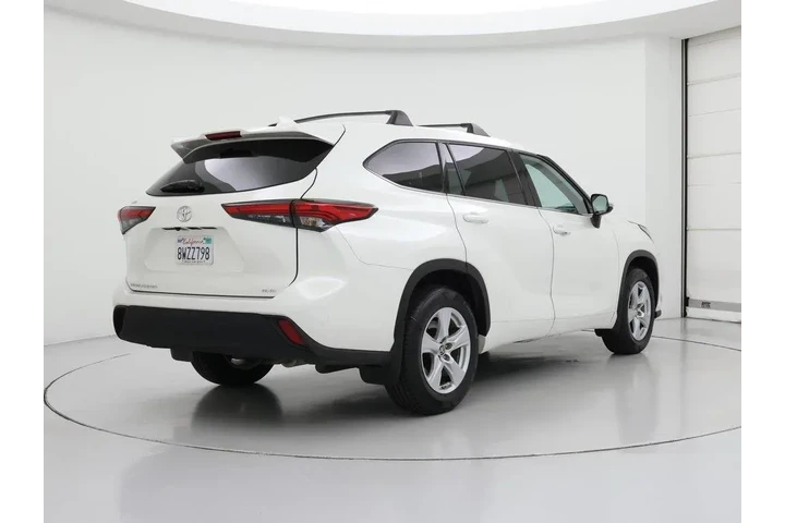 $29998 : Toyota Highlander 2021 AWD L image 8