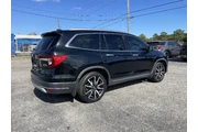 $22481 : Honda Pilot 2020 Touring 4dr thumbnail