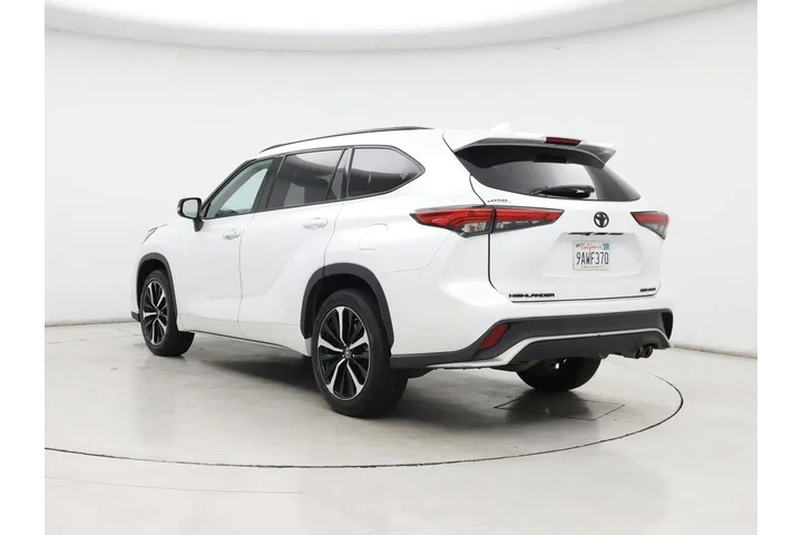 $37998 : Toyota Highlander 2022 AWD X image 2