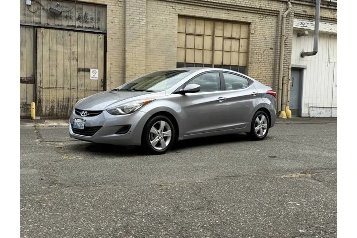 $6988 : 2013 Elantra GLS image 3