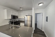 $1995 : 1 bed Apt - Parking Available thumbnail