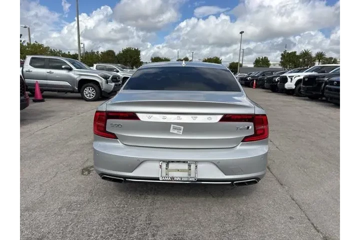 $26988 : Volvo S90 2020 AWD T6 R-Desi image 4