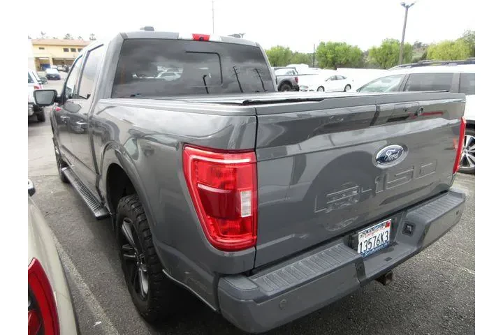 $35500 : Ford F-150 2021 4x4 XLT 4dr image 2