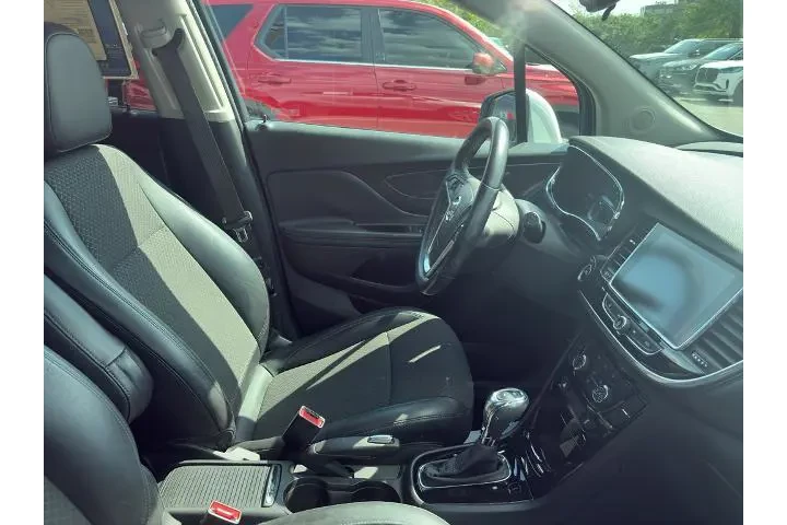 $17250 : Buick Encore 2019 Preferred image 3