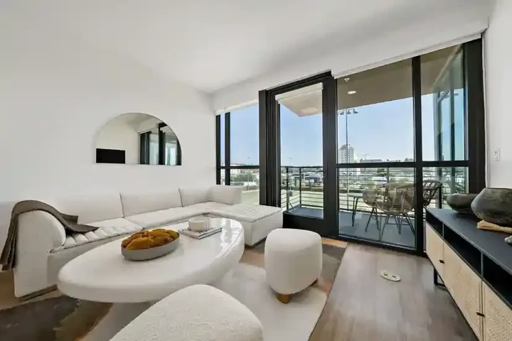 $2345 : Apartments for rent image 4