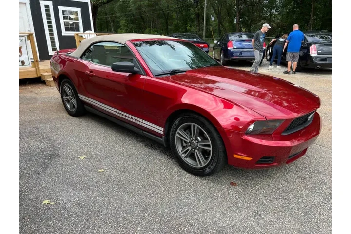 $7999 : 2011 Mustang V6 Premium image 5