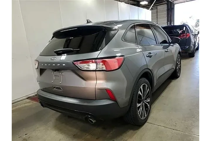 $19433 : Ford Escape 2022 SE 4dr SUV image 2