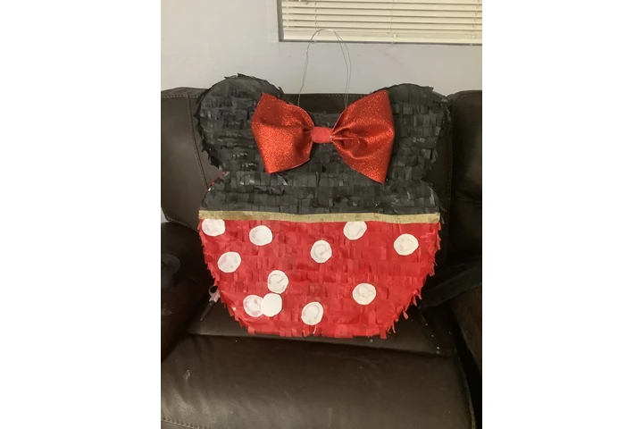 JASMINE'S PINATAS image 5