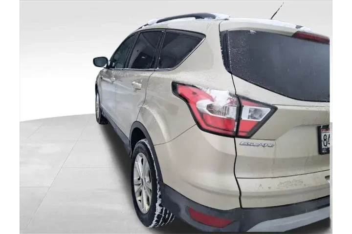 $8695 : Ford Escape 2017 AWD SE 4dr image 6
