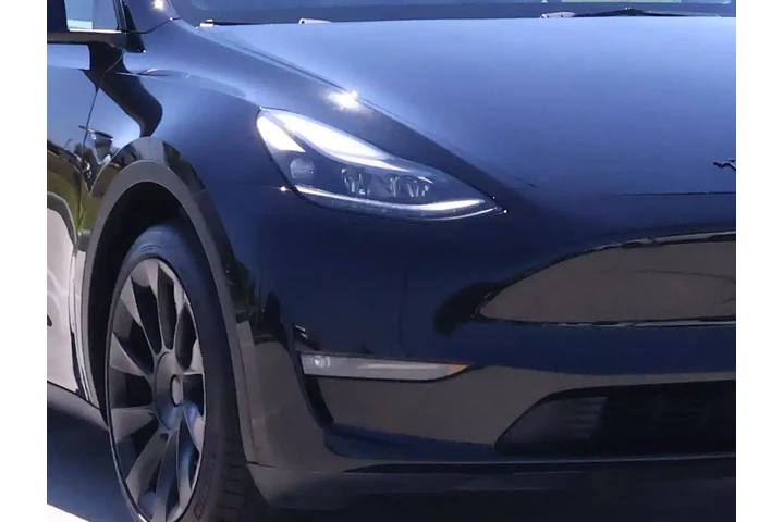 $32788 : Tesla Model Y 2023 AWD 4dr C image 7