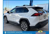 $20528 : Toyota RAV4 2019 XLE Premium thumbnail