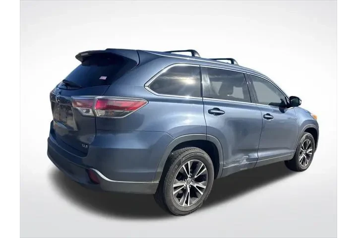 $13000 : Toyota Highlander 2016 XLE 4 image 5