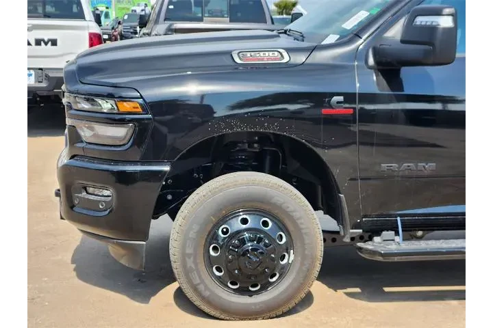 Ram 3500 2025 4x4 Big Horn 4 image 6