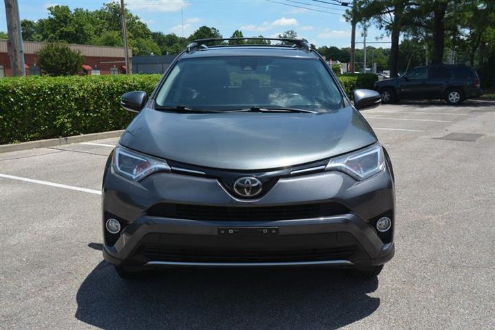 2018 RAV4 XLE image 3