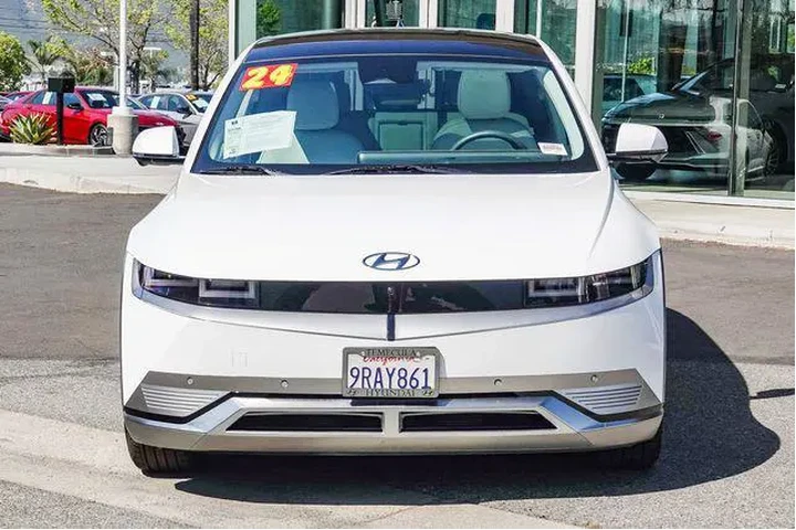$31000 : Hyundai IONIQ 5 2024 Limited image 2