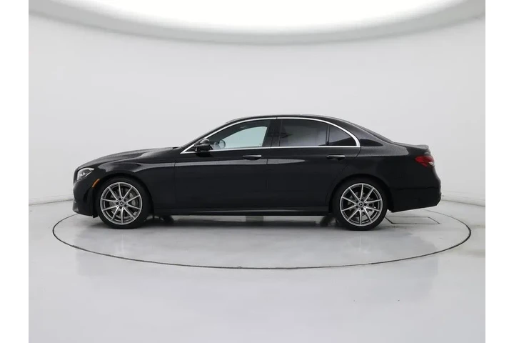 $38998 : Mercedes-Benz E-Class 2022 E image 3