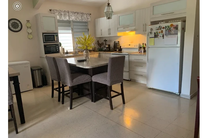 $4500000 : Casa 2 plantas,solar comercy image 3