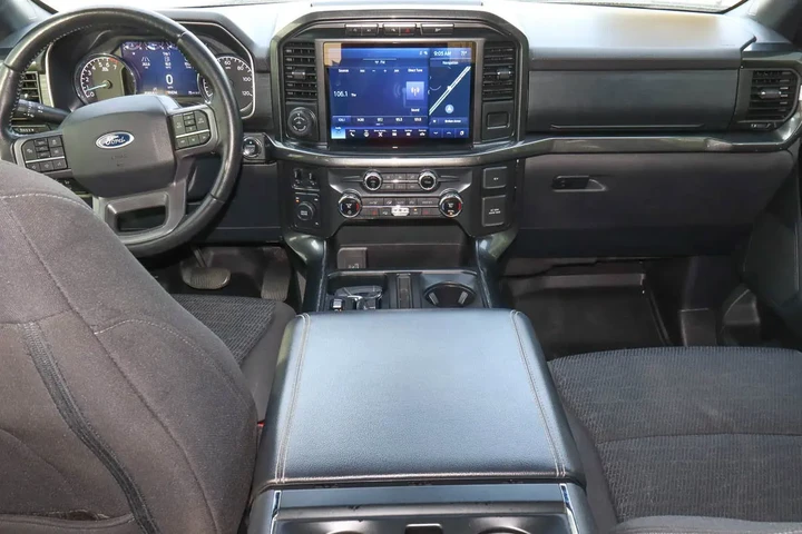 $32587 : 2021 F-150 XLT 4WD SuperCrew image 10