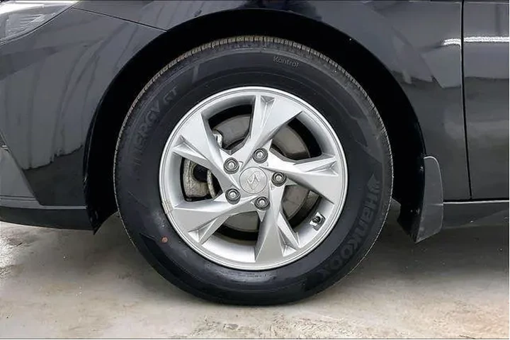$18490 : Hyundai ELANTRA 2023 SE 4dr image 10