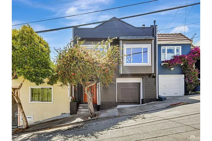 $2000 : Wonderful home available image 1