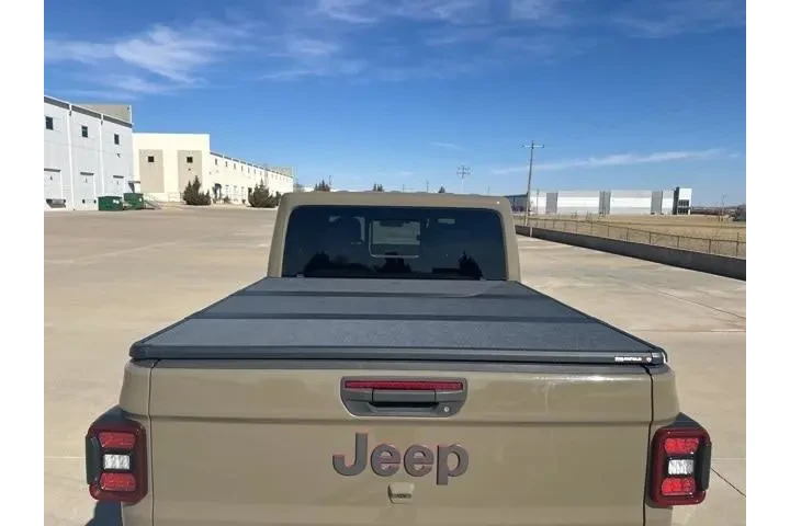 $29950 : Jeep Gladiator 2020 4x4 Laun image 6