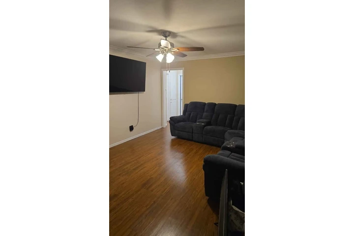 $900 : Renta de un cuarto image 2