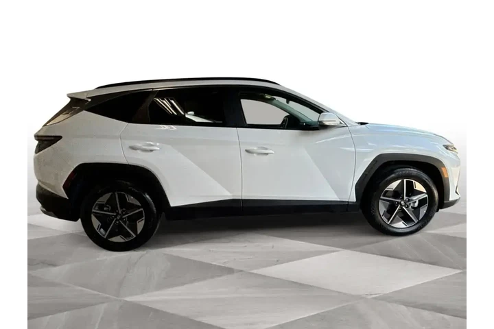 $25948 : Hyundai TUCSON 2025 SEL Conv image 9