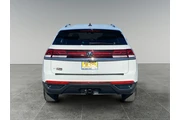 $33330 : Volkswagen Atlas Cross Sport thumbnail