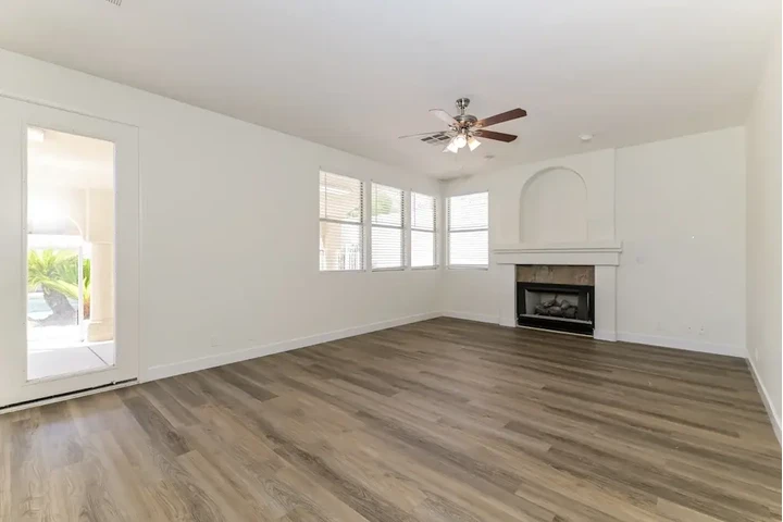 $1680 : 5Bedroom And 3Bathroom image 4