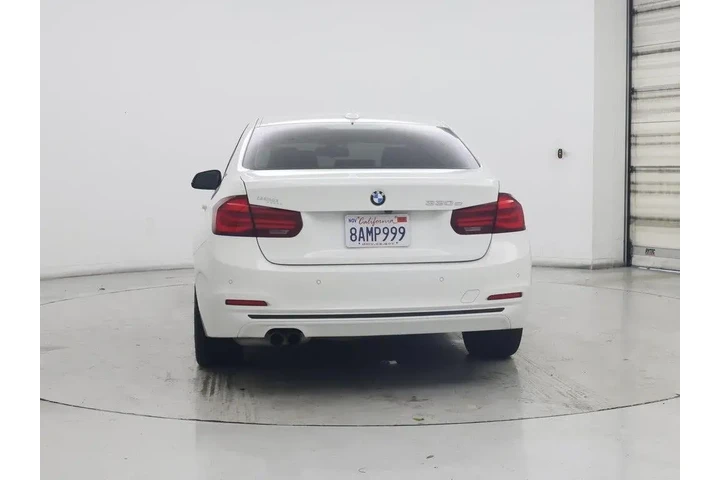 $18998 : BMW 3 Series 2018 330e iPerf image 6